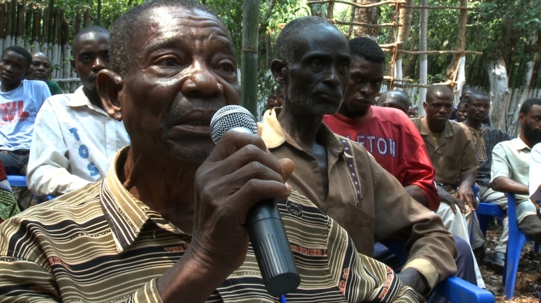 A question from the audience. Institute for Human Activities, 2012